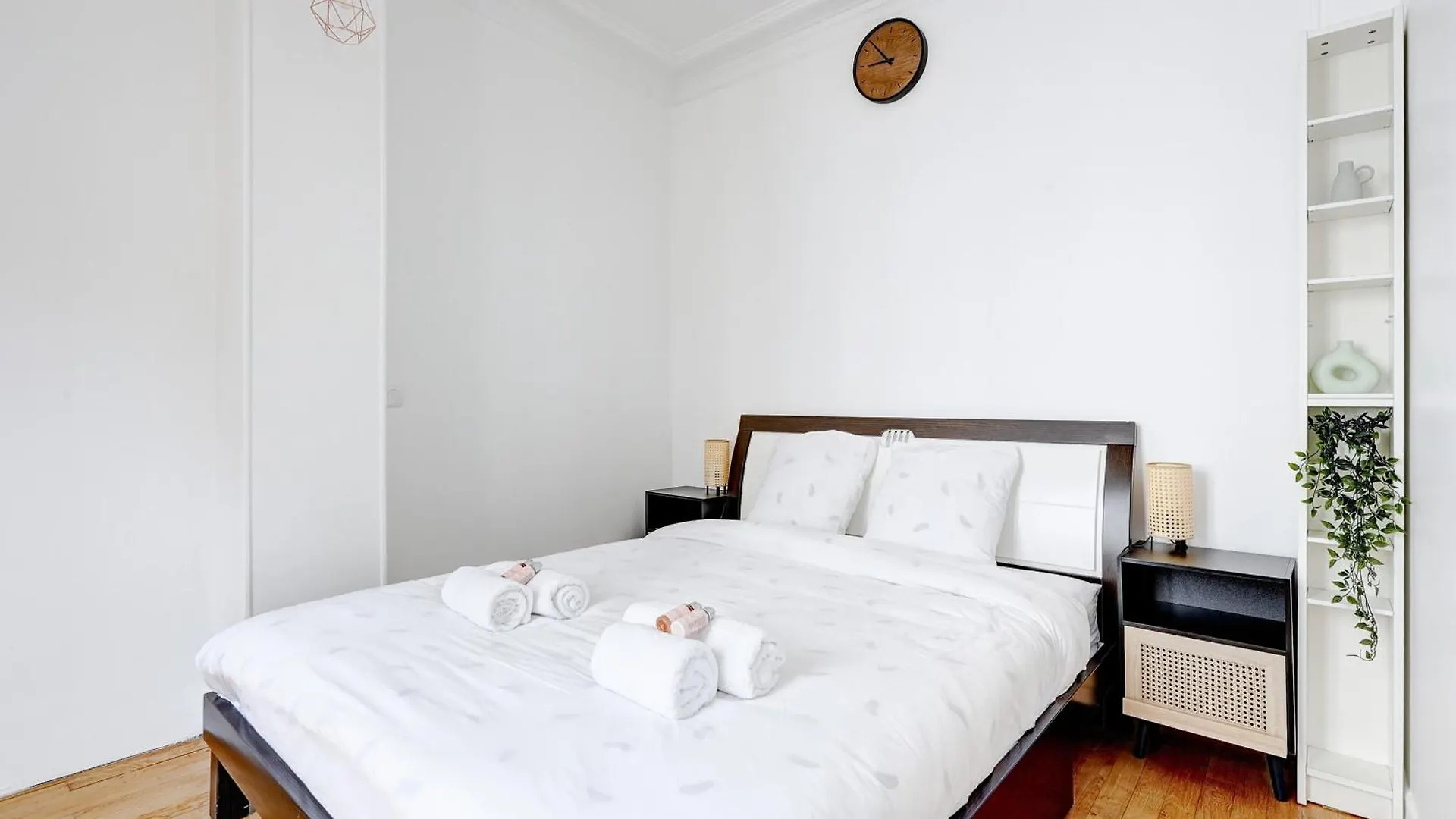 Ferienwohnung Elegance Haussmannienne Au Coeur Du Marais Paris 0*,